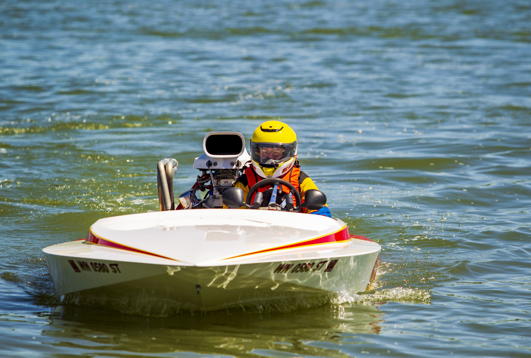 Regatta brings boat races to Burley